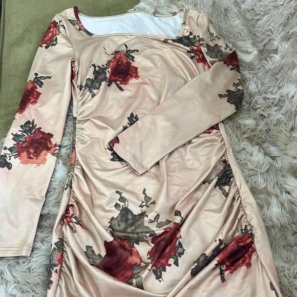 Women’s Dress( High Stretch) - Picture 3 of 4